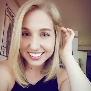 Meet your Posher, Leigh